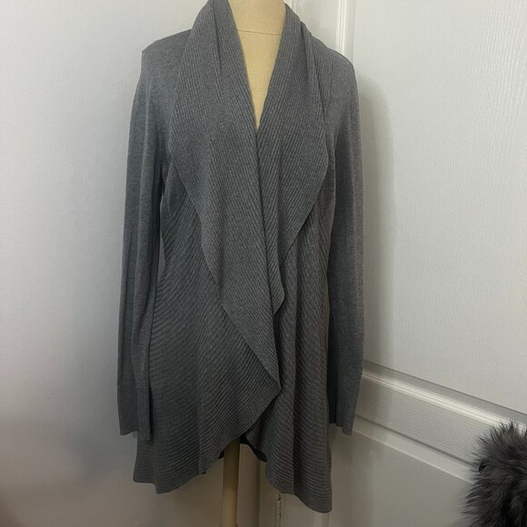 White House Black Market Long Cardigan Sweater Gray Sz XL - Picture 1 of 3